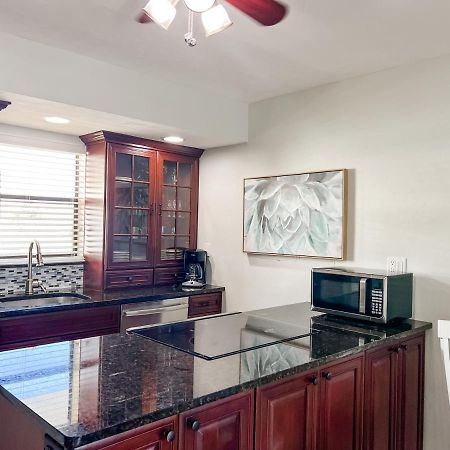 Knot A Care Remodeled Direct Water Access Condo With Ocean And Pool Views Now Sleeps Six Marco Island Ngoại thất bức ảnh