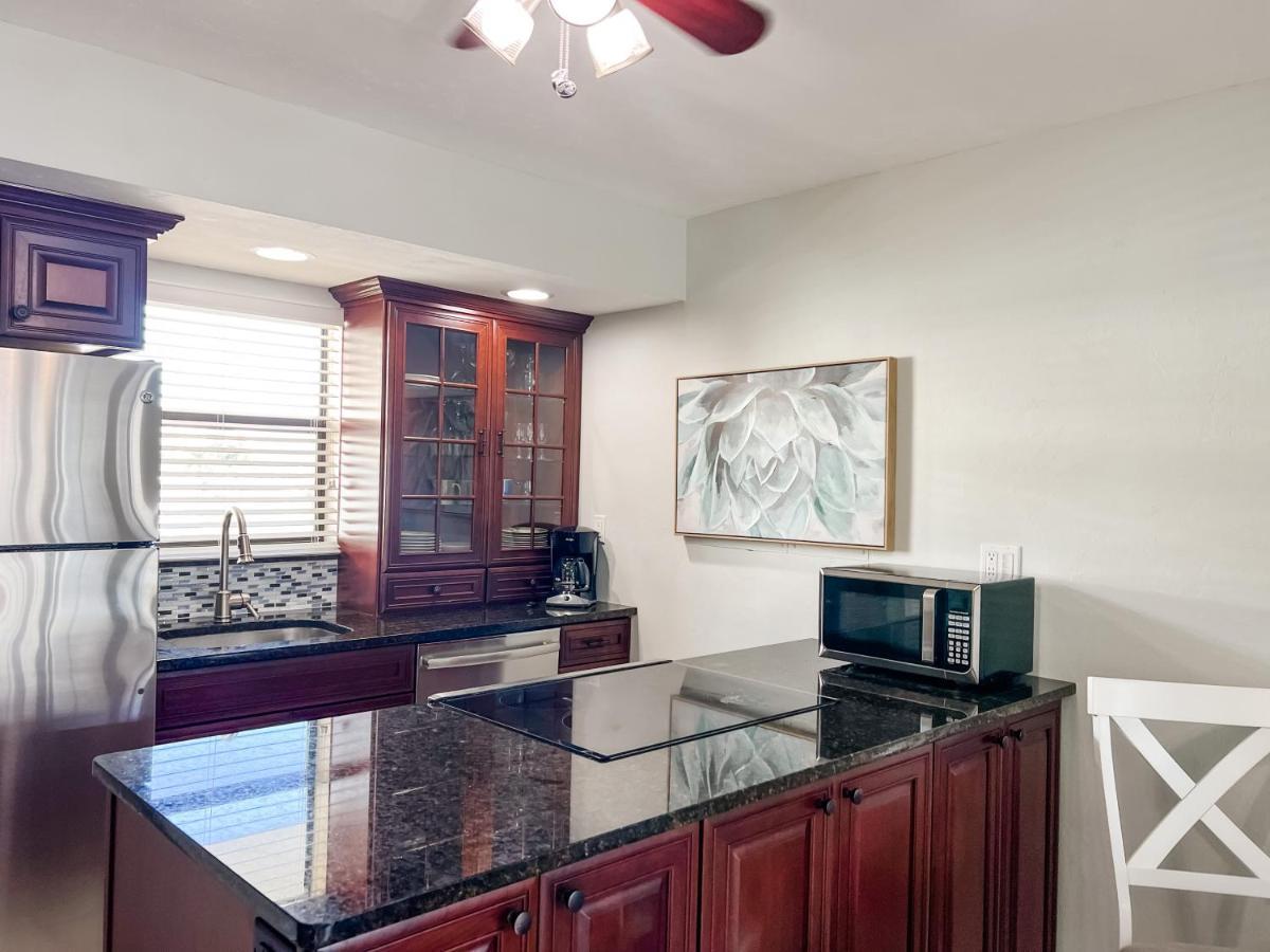 Knot A Care Remodeled Direct Water Access Condo With Ocean And Pool Views Now Sleeps Six Marco Island Ngoại thất bức ảnh