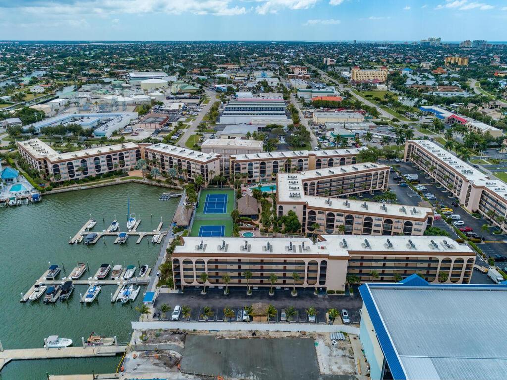 Knot A Care Remodeled Direct Water Access Condo With Ocean And Pool Views Now Sleeps Six Marco Island Ngoại thất bức ảnh